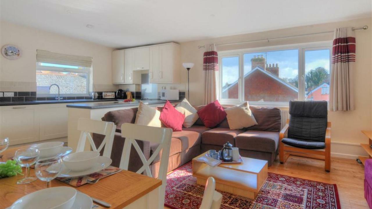 Apartmán 2 Mill Green Court Lyme Regis Exteriér fotografie